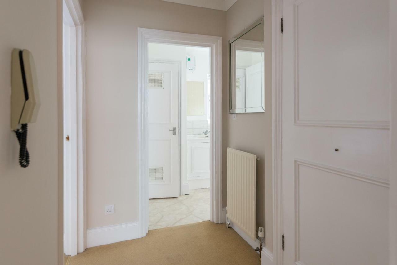 One Bedroom High Street Kensington * Londres